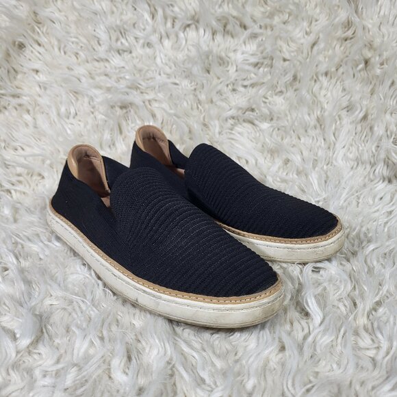 UGG Shoes - UGG Women's Black Ribbed Slip-On Loafers Size 6.5